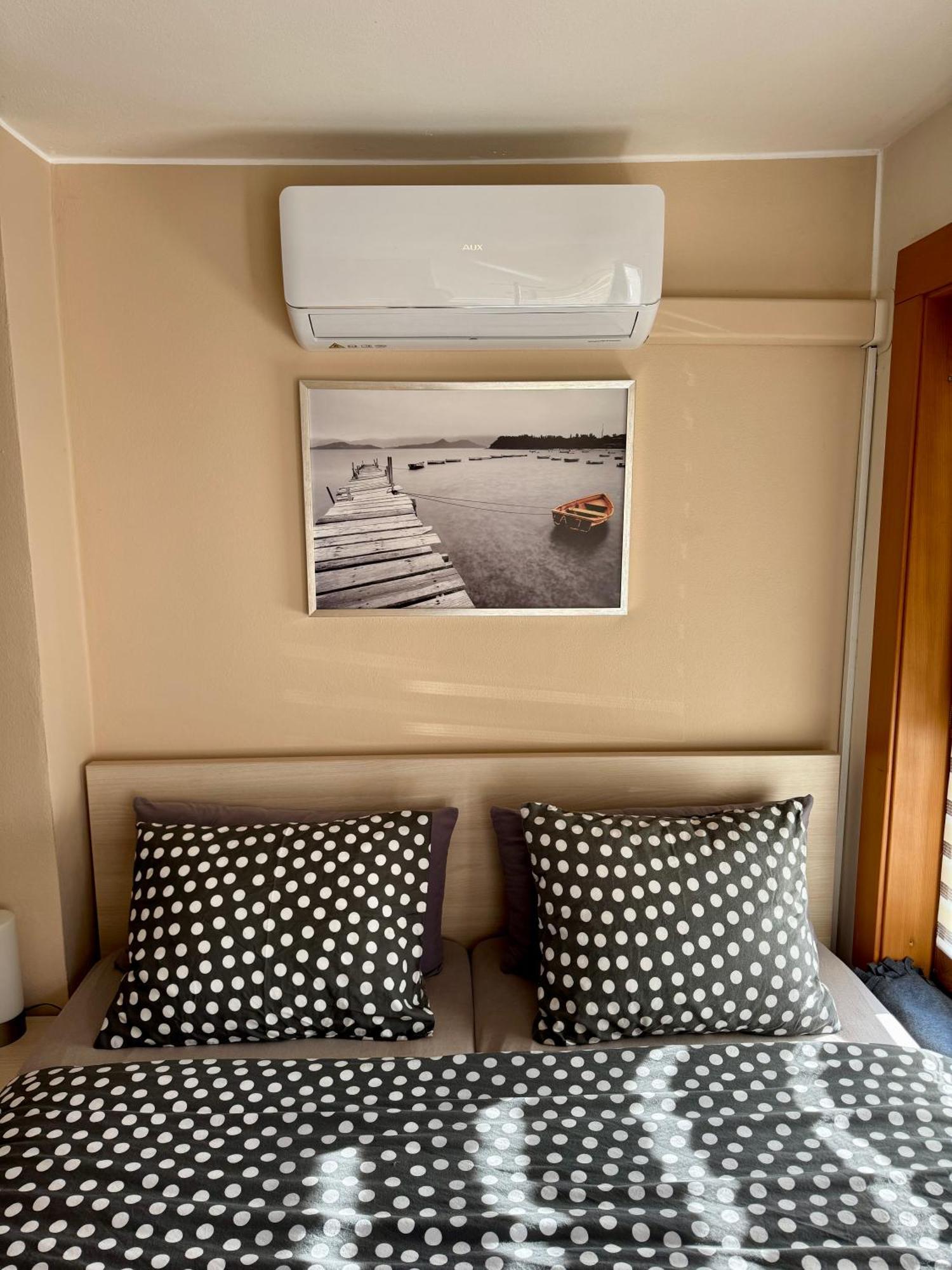 Apartman Mh Breclav ภายนอก รูปภาพ