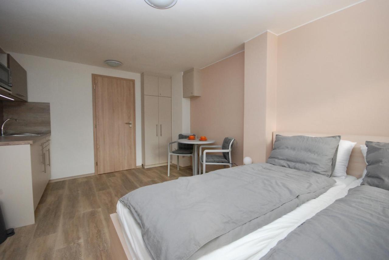 Apartman Mh Breclav ภายนอก รูปภาพ